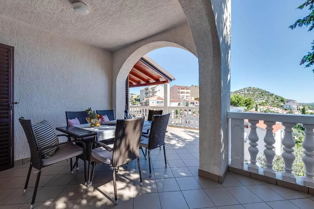 Apartment Fijan Drage