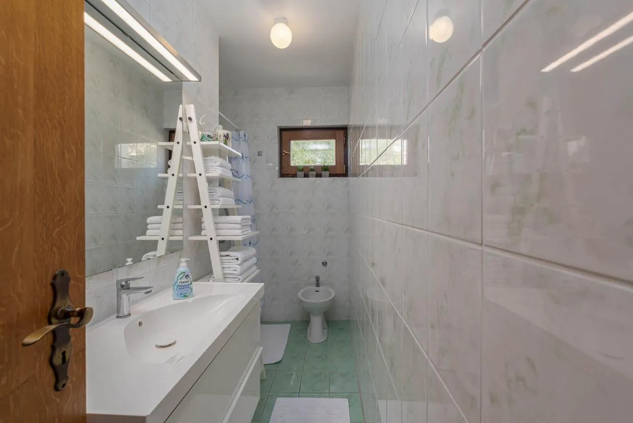 Apartment Fijan Drage